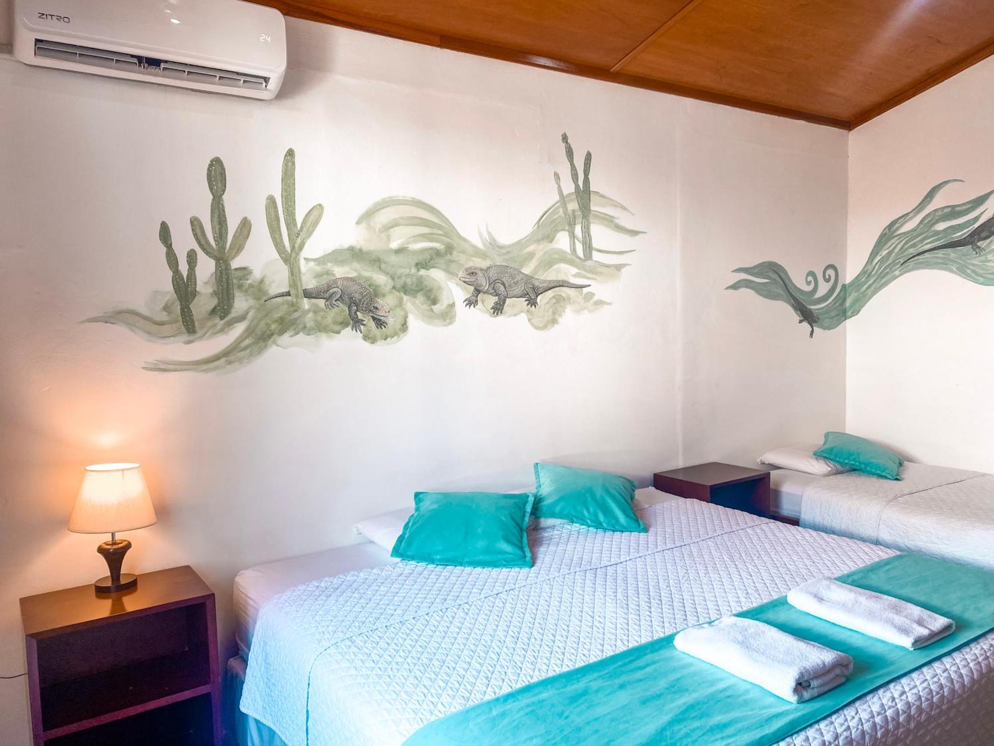 Hotel Coral Blanco With High Speed Internet Starlink And Galapagos Tour Operator Puerto Villamil Eksteriør billede