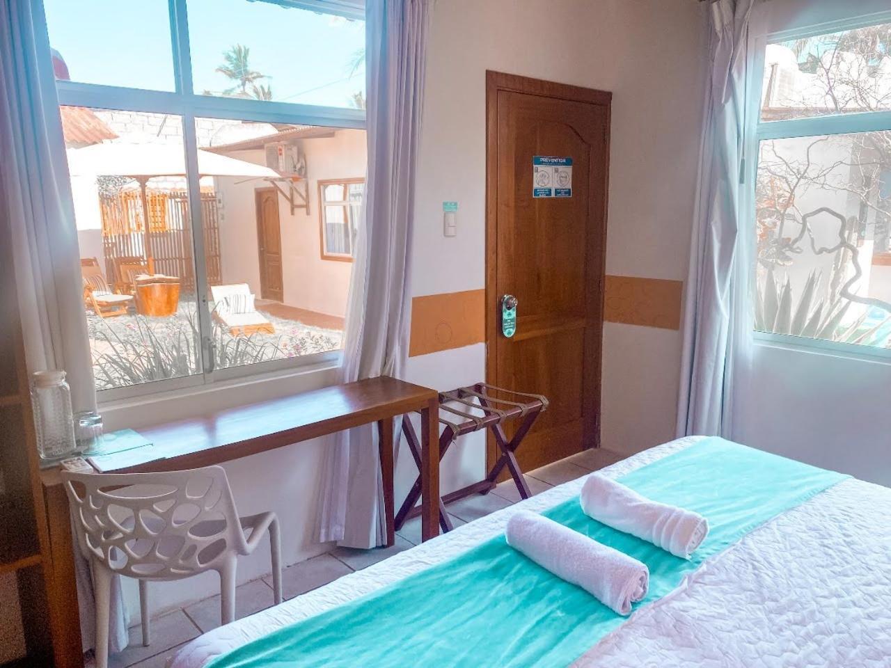 Hotel Coral Blanco With High Speed Internet Starlink And Galapagos Tour Operator Puerto Villamil Eksteriør billede