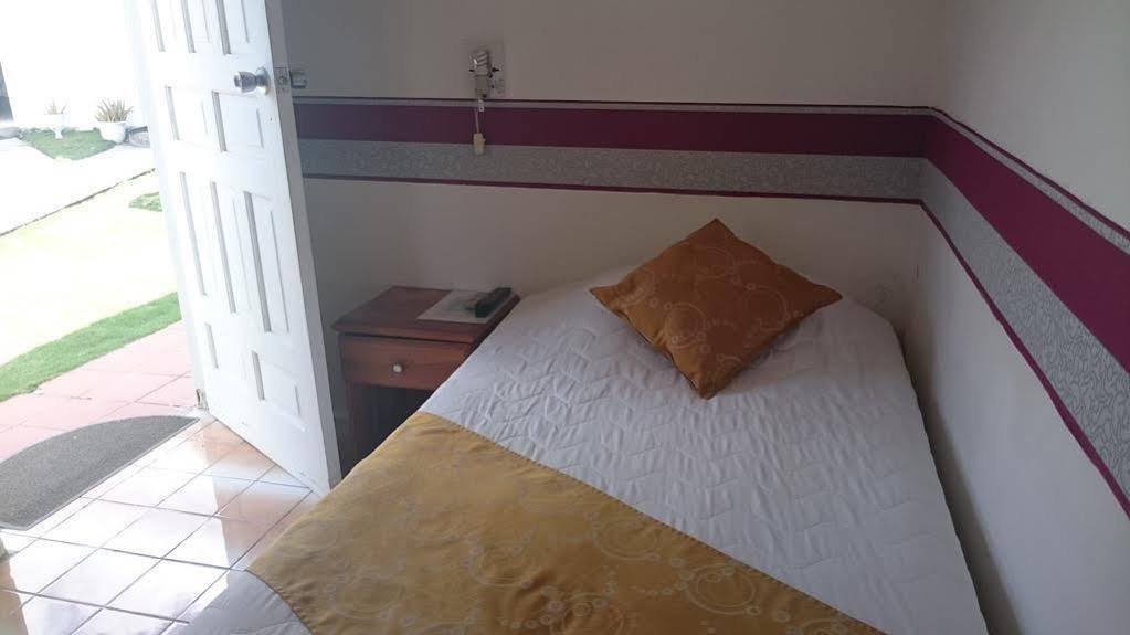 Hotel Coral Blanco With High Speed Internet Starlink And Galapagos Tour Operator Puerto Villamil Eksteriør billede